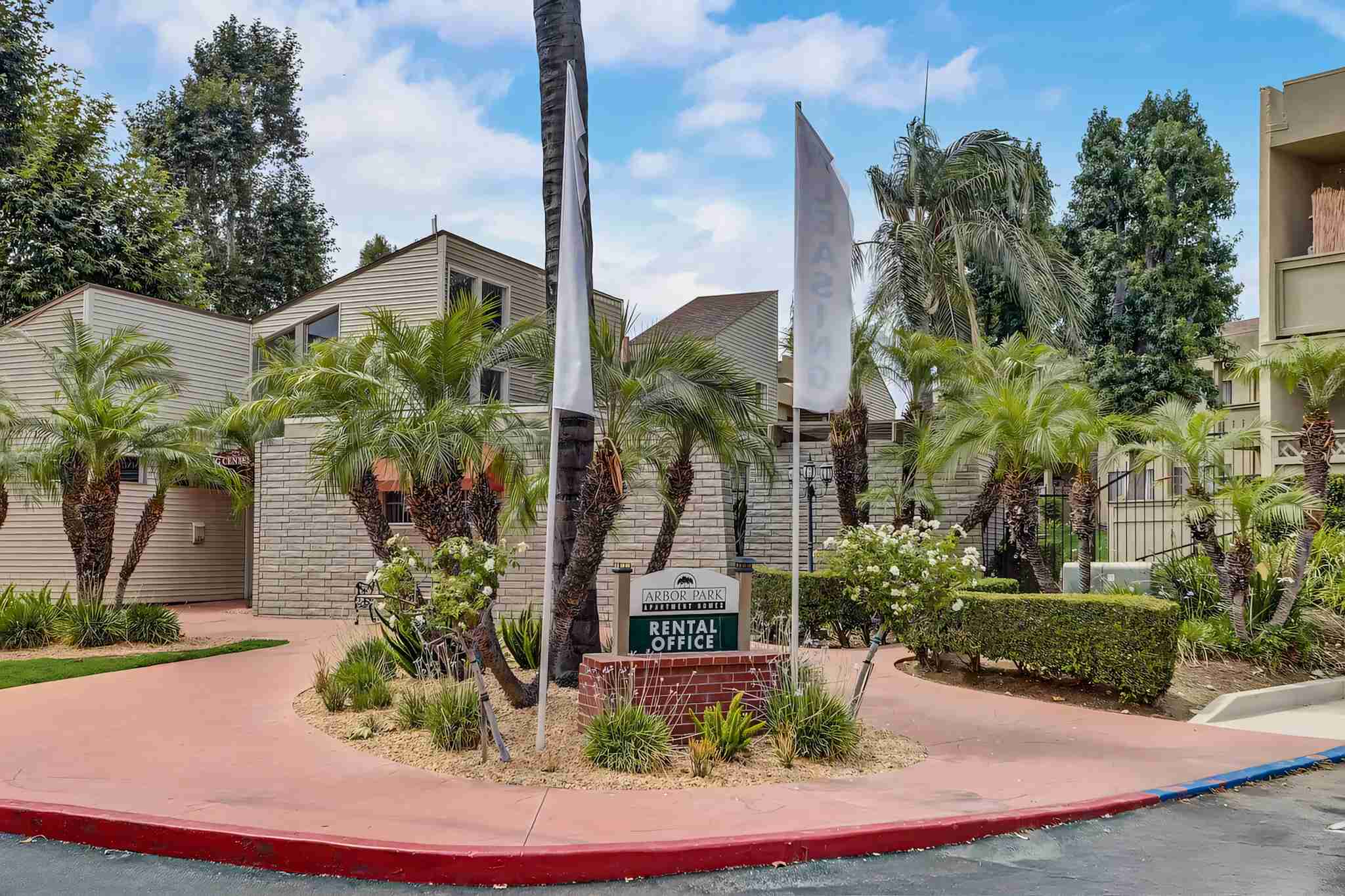 Arbor Park leasing office entrance and monument sign